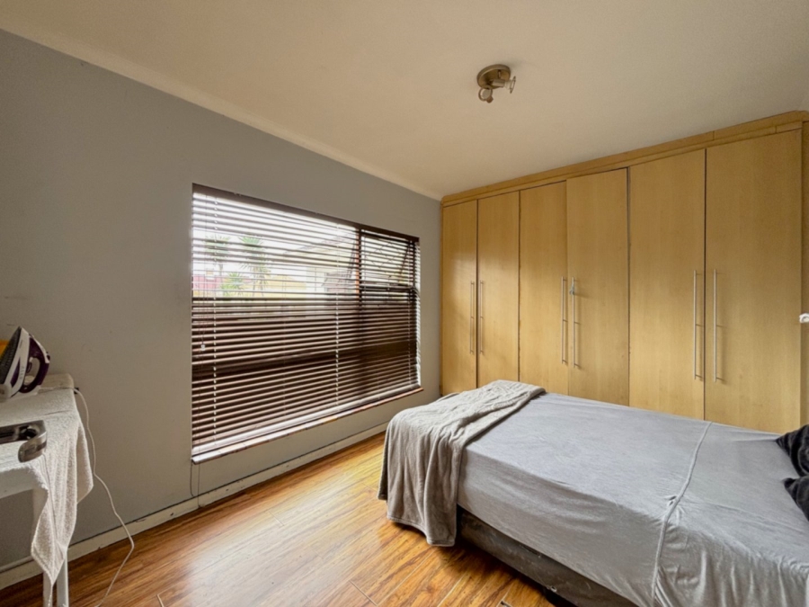 4 Bedroom Property for Sale in Wynberg Western Cape